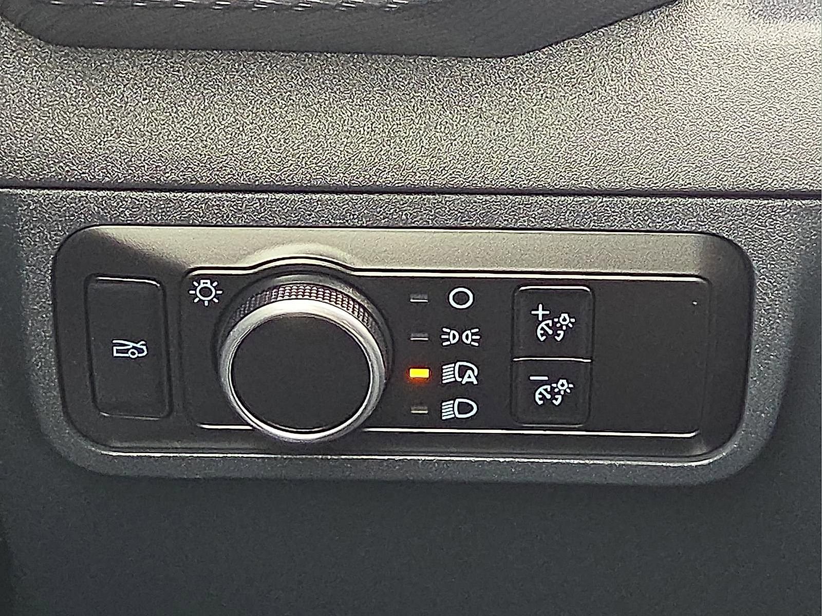 Certified 2025 Ford Mustang Coupe RWD image 21