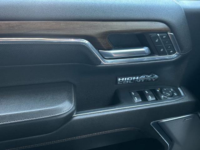 Used 2024 Chevrolet Silverado 1500 High Country w/ Technology Package AWD/4WD image 10
