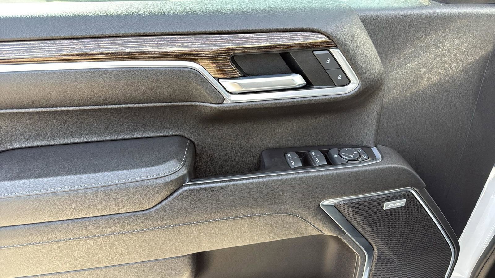 Used 2022 GMC Sierra 1500 Elevation w/ Elevation Premium Package image 12