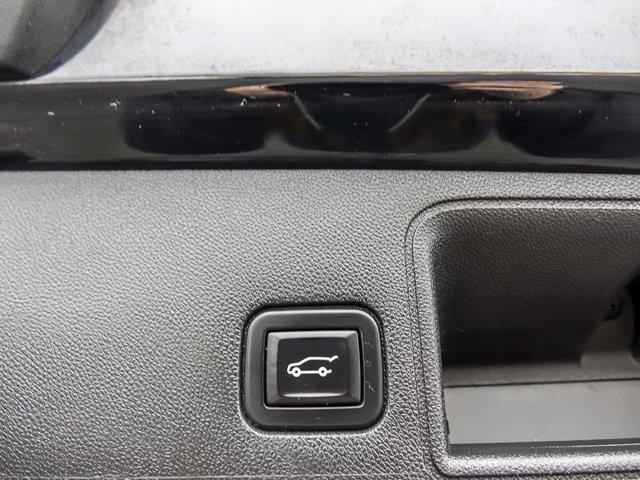 Used 2021 GMC Terrain SLT w/ Infotainment Package II image 30