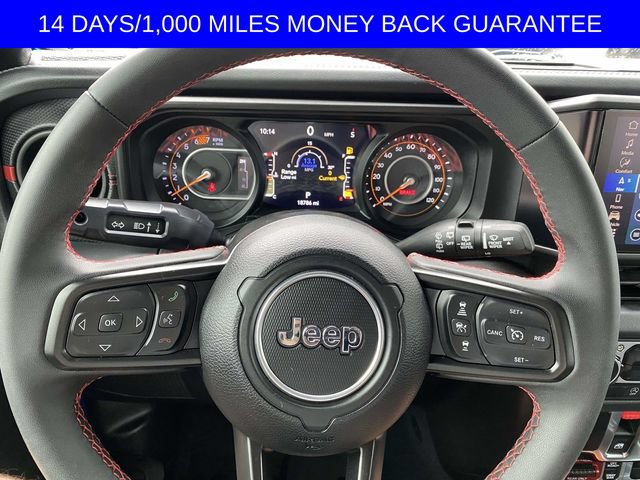 Used 2024 Jeep Wrangler Rubicon w/ Technology Group AWD/4WD image 25