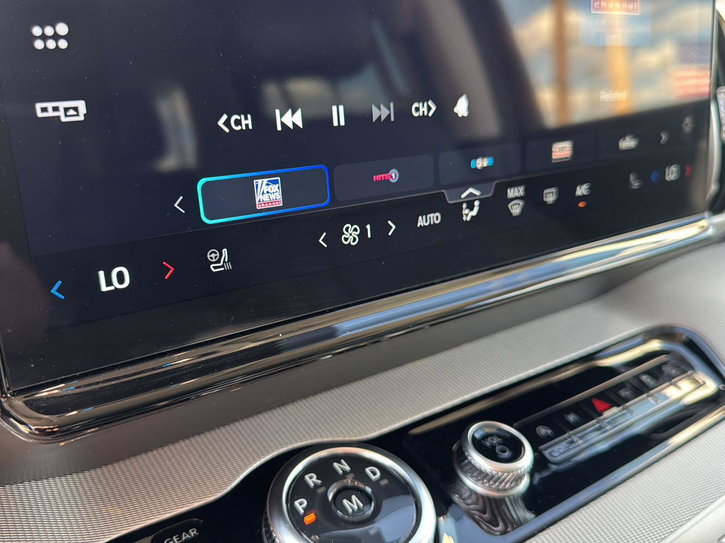 Certified 2025 Ford Expedition Active image 25