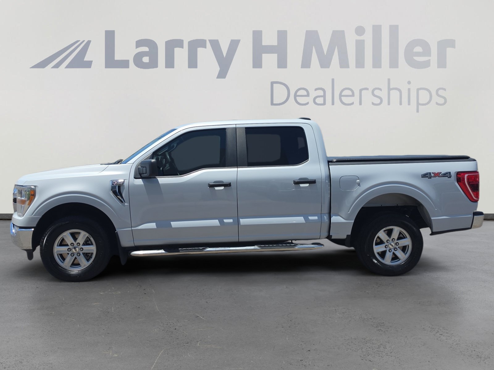 Certified 2022 Ford F150 XLT w/ Trailer Tow Package AWD/4WD image 2