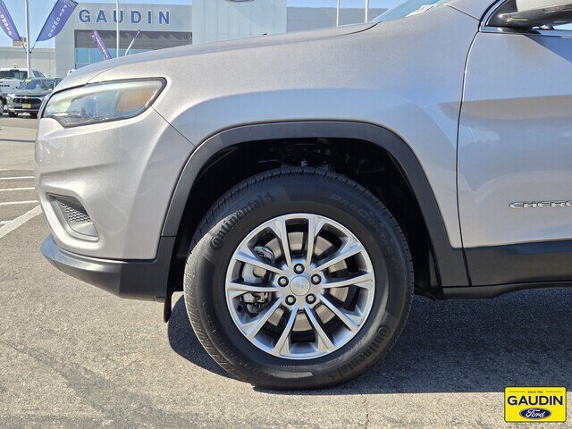 Used 2019 Jeep Cherokee Latitude Plus w/ Comfort/Convenience Group AWD/4WD image 10