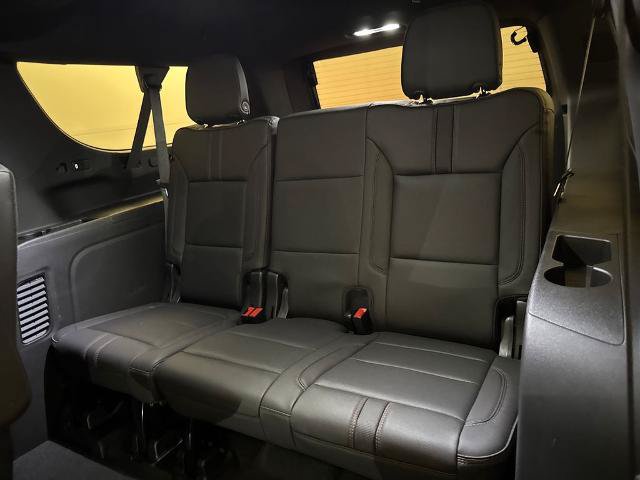 Used 2023 Chevrolet Suburban RST w/ Sport Performance Package AWD/4WD image 36