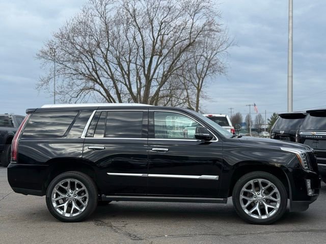 Used 2019 Cadillac Escalade Premium Luxury image 10