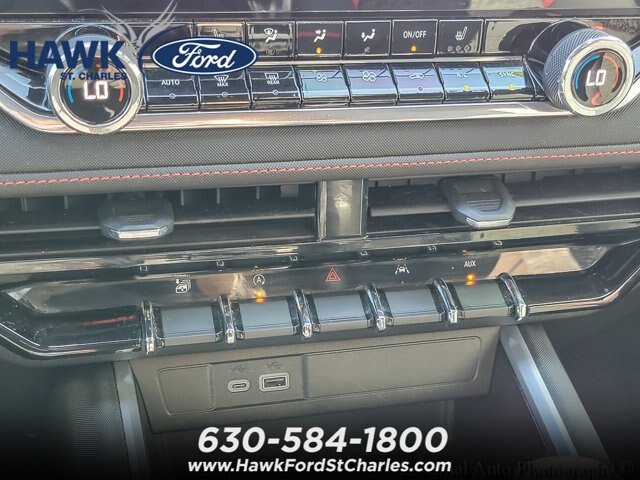 Used 2024 Chevrolet Colorado Z71 w/ Z71 Convenience Package 2 AWD/4WD image 15