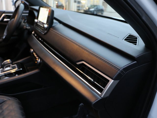 Used 2023 Mitsubishi Outlander SEL Black Edition AWD/4WD image 11