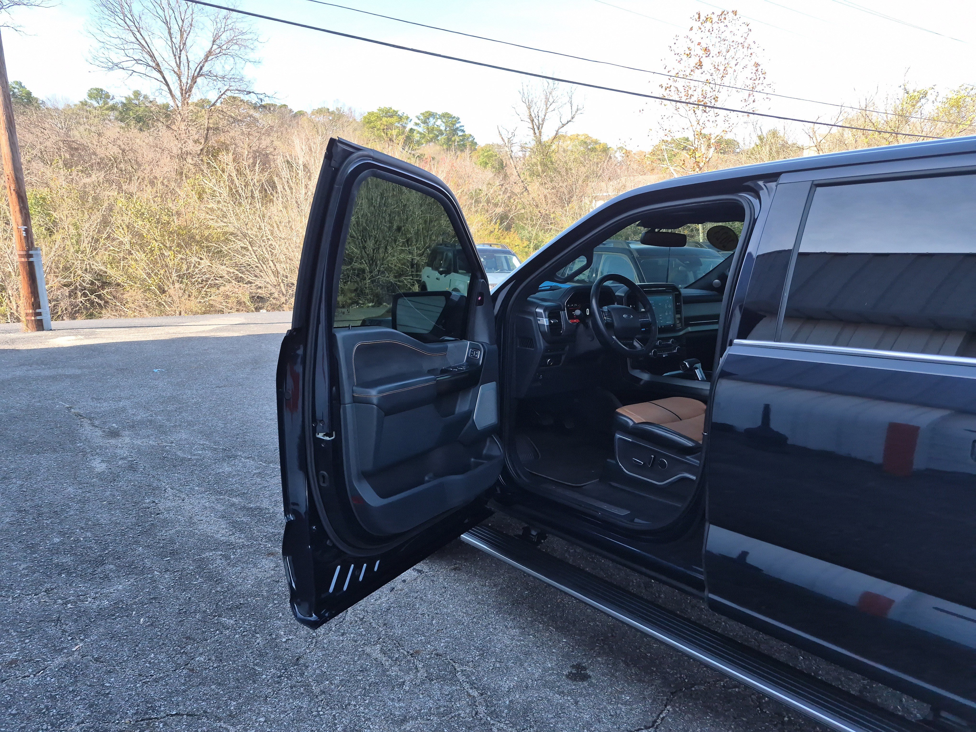 Certified 2023 Ford F150 Platinum w/ Equipment Group 701A High image 13