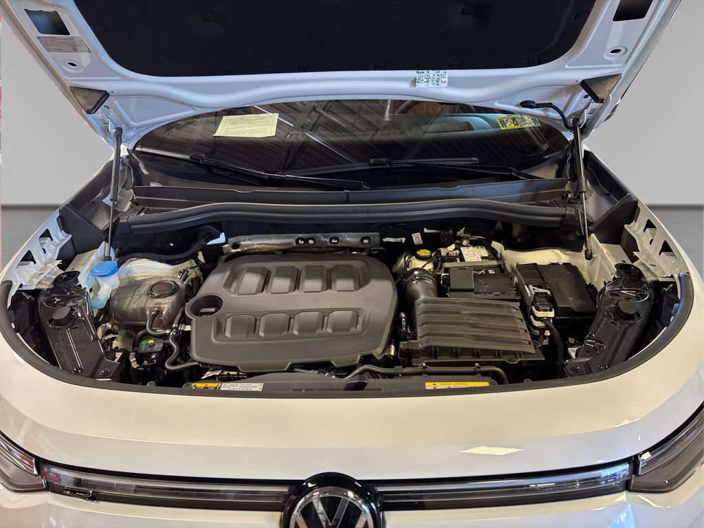 Used 2026 Volkswagen Tiguan SEL R-Line AWD/4WD image 15