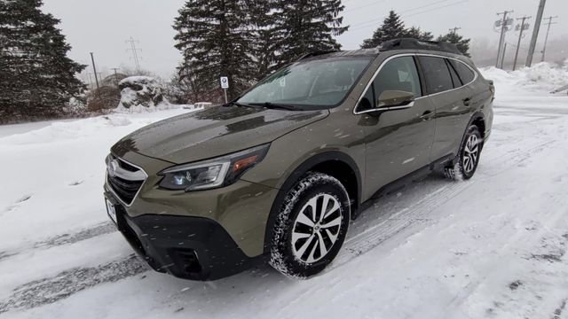 Used 2020 Subaru Outback Premium image 5