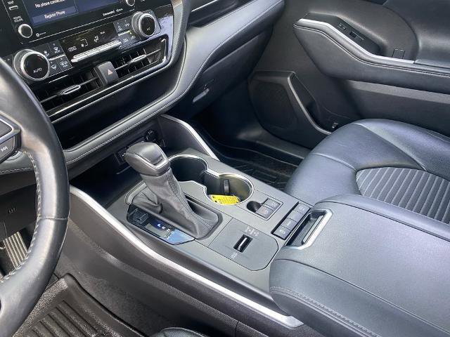Used 2021 Toyota Highlander XSE image 23