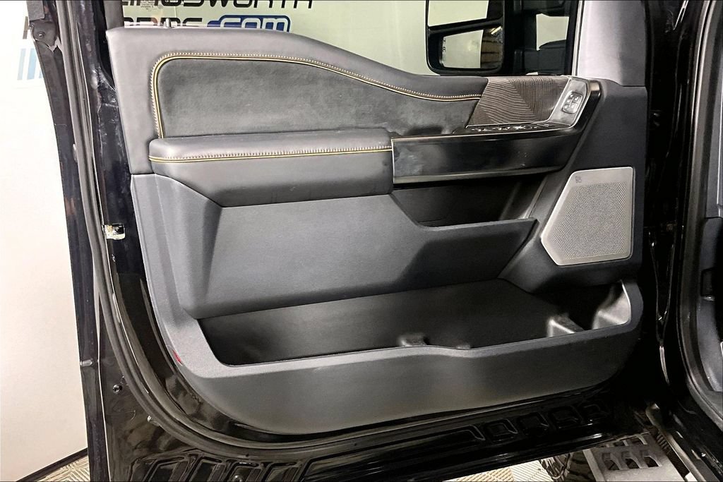 Certified 2024 Ford F250 Platinum w/ Tremor Off-Road Package AWD/4WD image 18