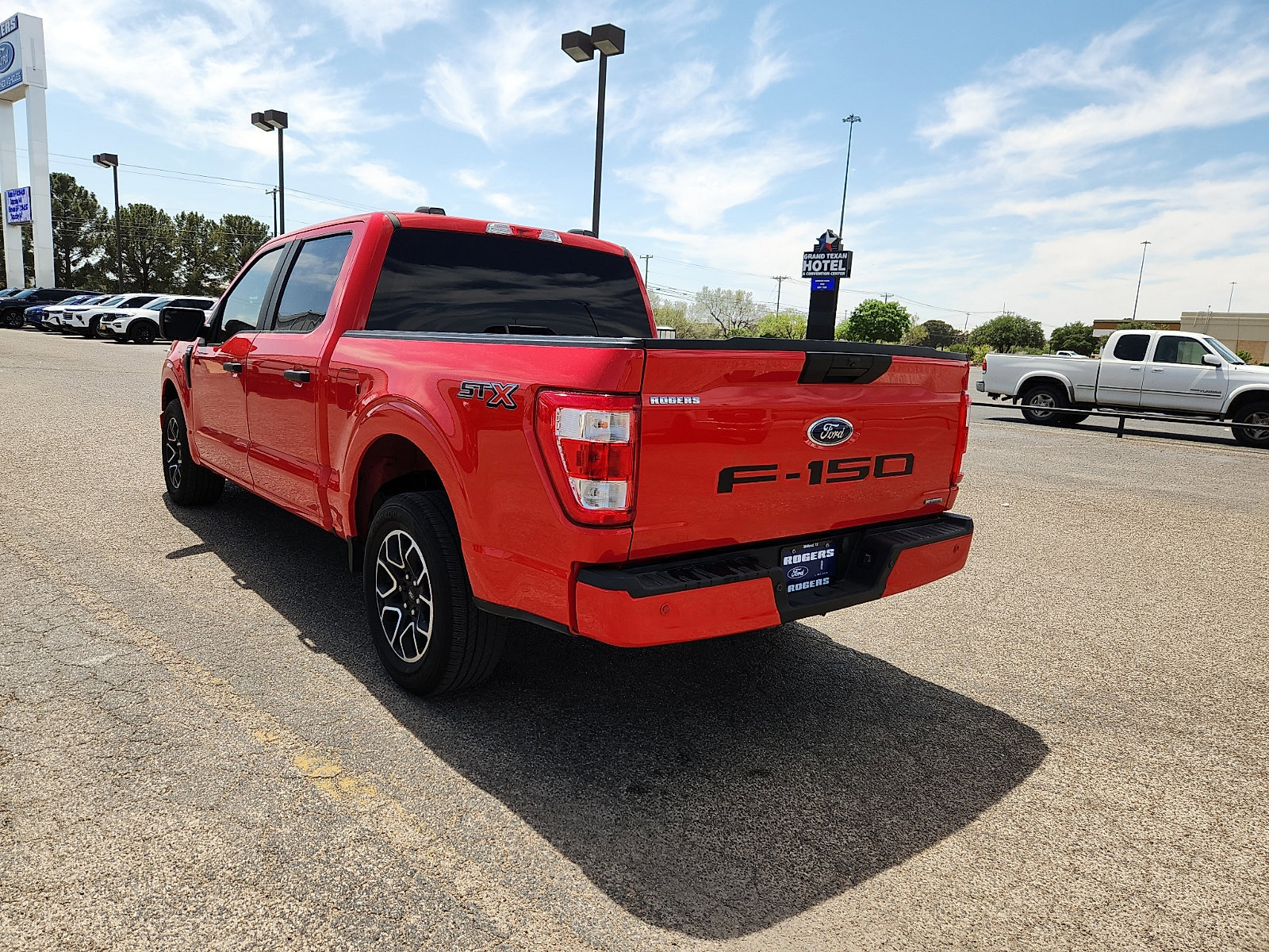 Certified 2022 Ford F150 XL w/ STX Appearance Package image 3