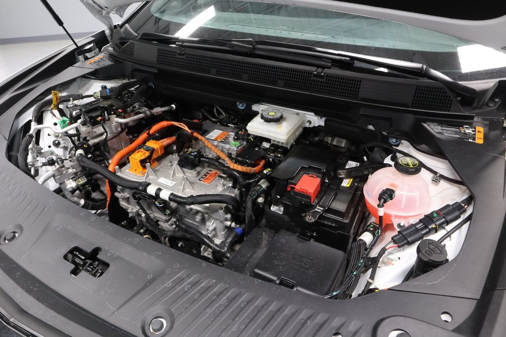 Used 2024 Chevrolet Equinox EV RS FWD image 14