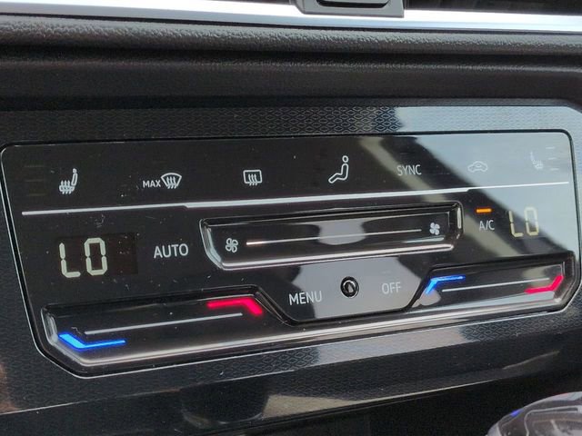 Used 2025 Volkswagen Taos SE FWD image 27