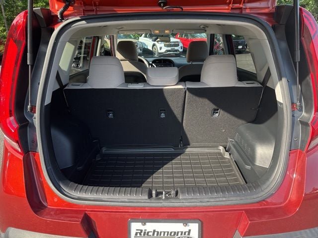 Used 2021 Kia Soul LX FWD image 8