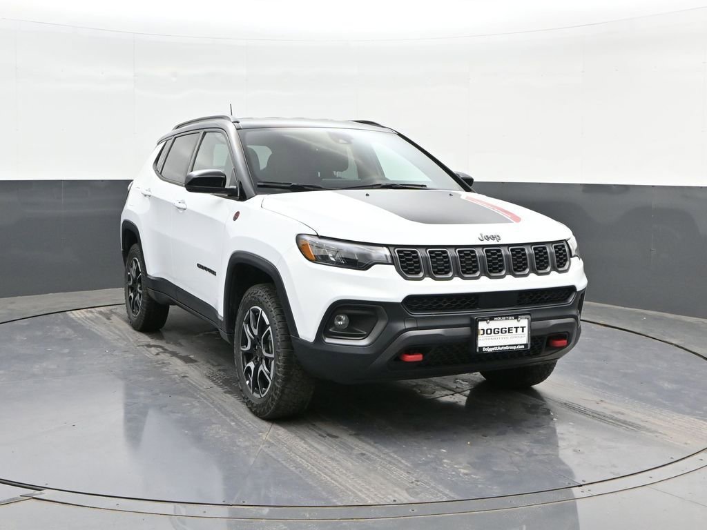 Used 2025 Jeep Compass Trailhawk AWD/4WD image 22