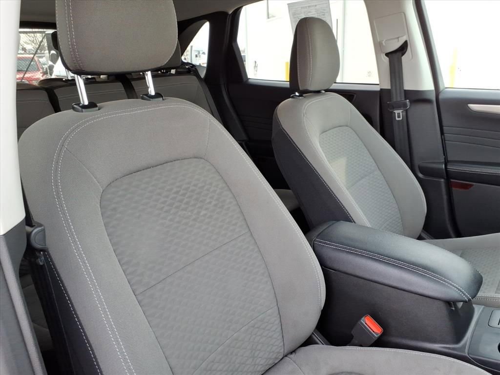 Certified 2022 Ford Escape SE image 11