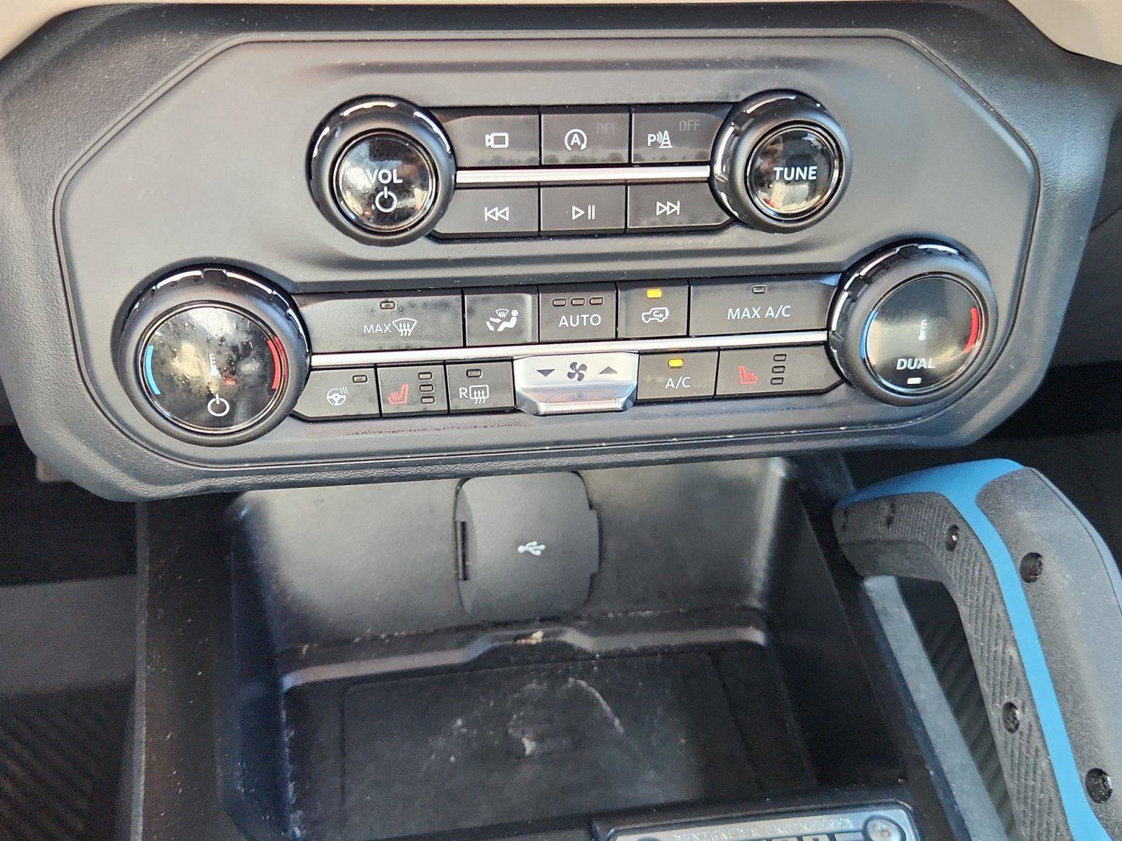 Certified 2022 Ford Bronco Wildtrak AWD/4WD image 28