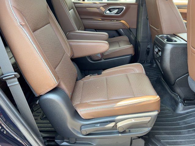 Used 2023 Chevrolet Tahoe High Country AWD/4WD image 34