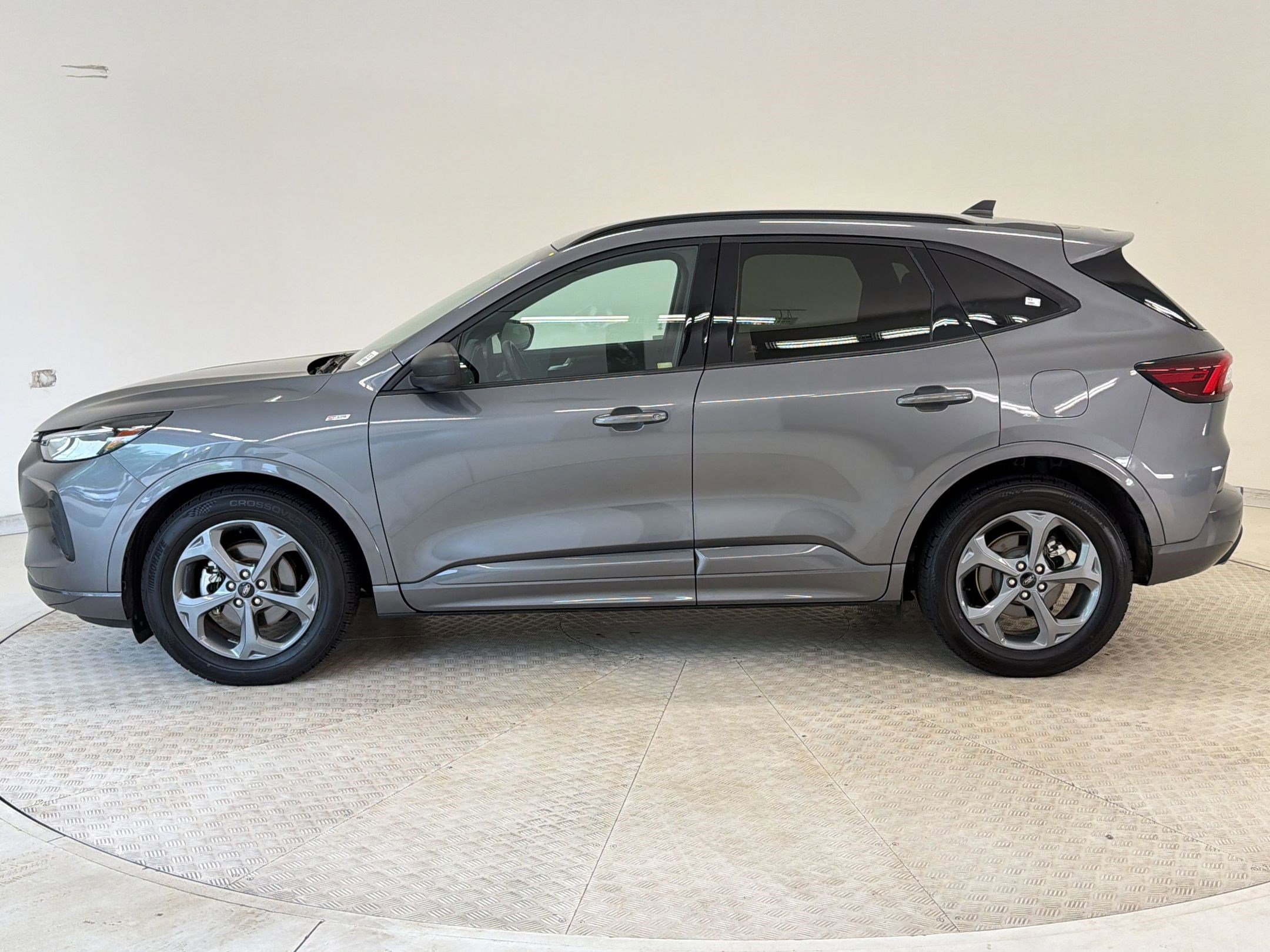 Certified 2023 Ford Escape ST-Line w/ Tech Pack #1 image 2