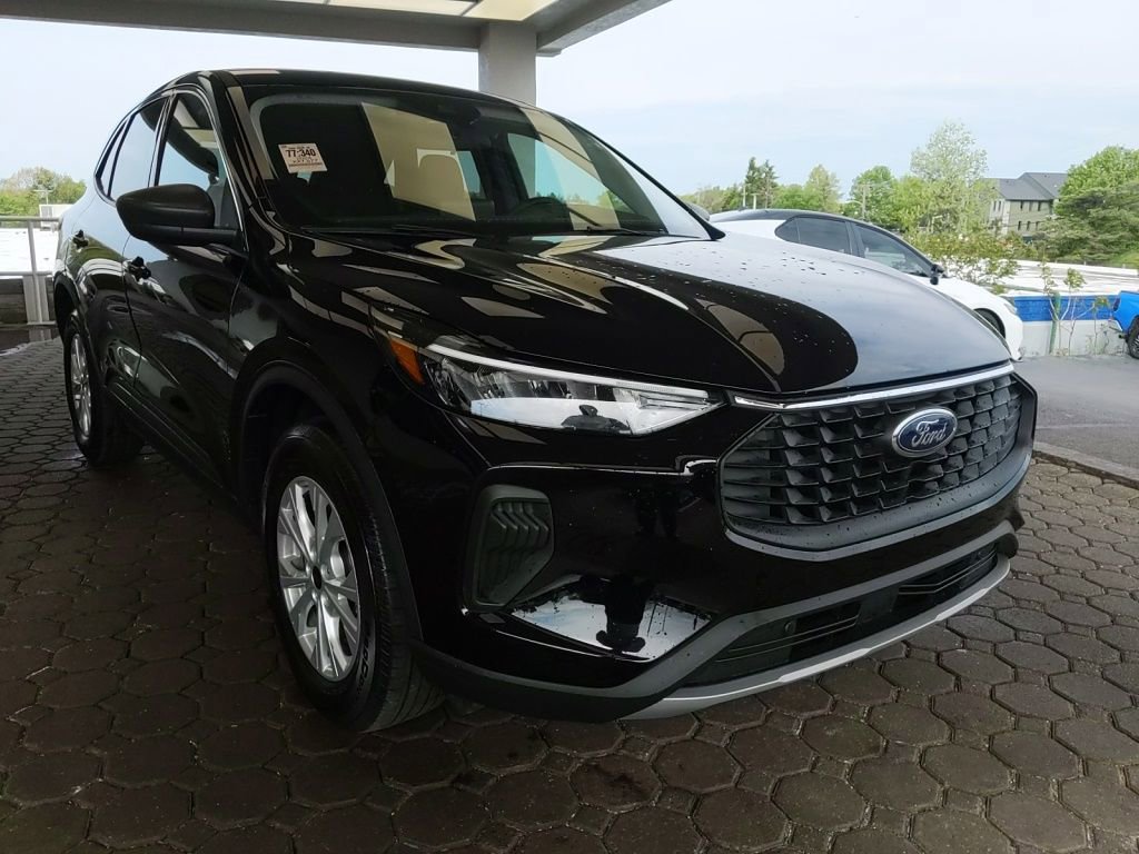 Certified 2024 Ford Escape Active AWD/4WD image 4