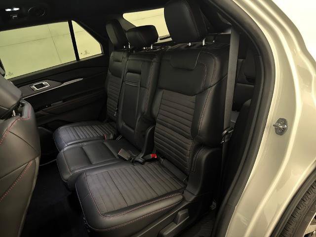 Certified 2025 Ford Explorer ST-Line image 32