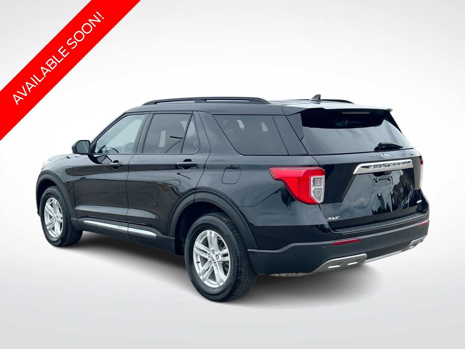 Certified 2022 Ford Explorer XLT w/ Equipment Group 202A AWD/4WD image 6
