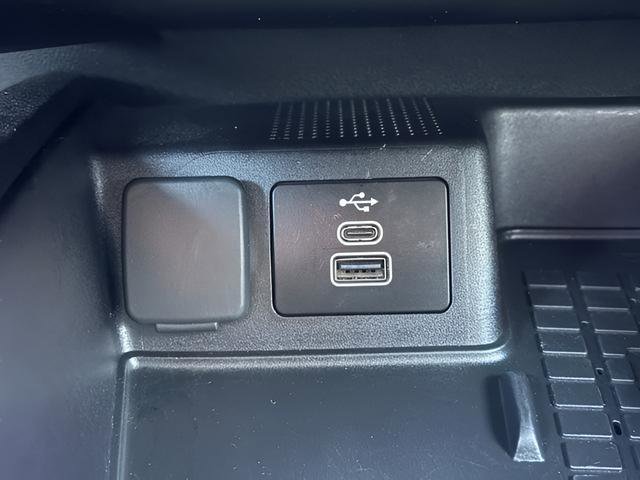 Certified 2025 Ford Bronco Sport Outer Banks w/ Outer Banks Tech Package+ AWD/4WD image 17
