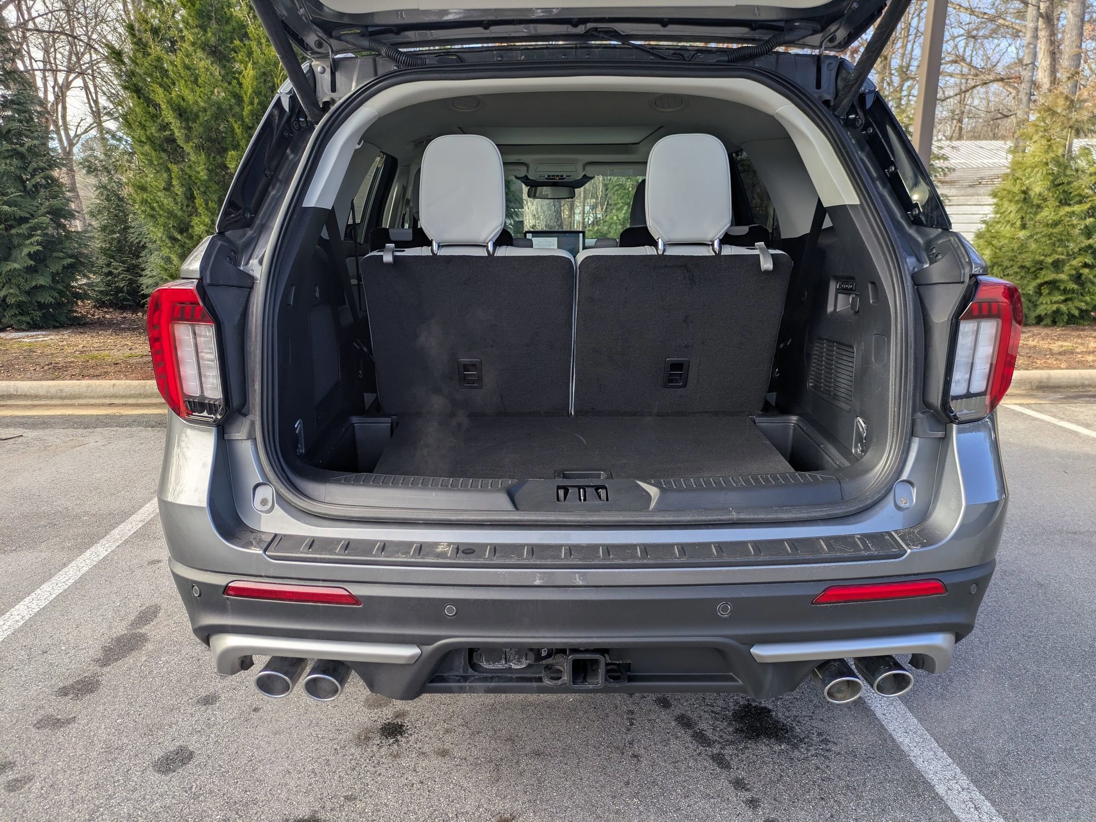 Certified 2025 Ford Explorer Platinum w/ Ultimate Package image 33