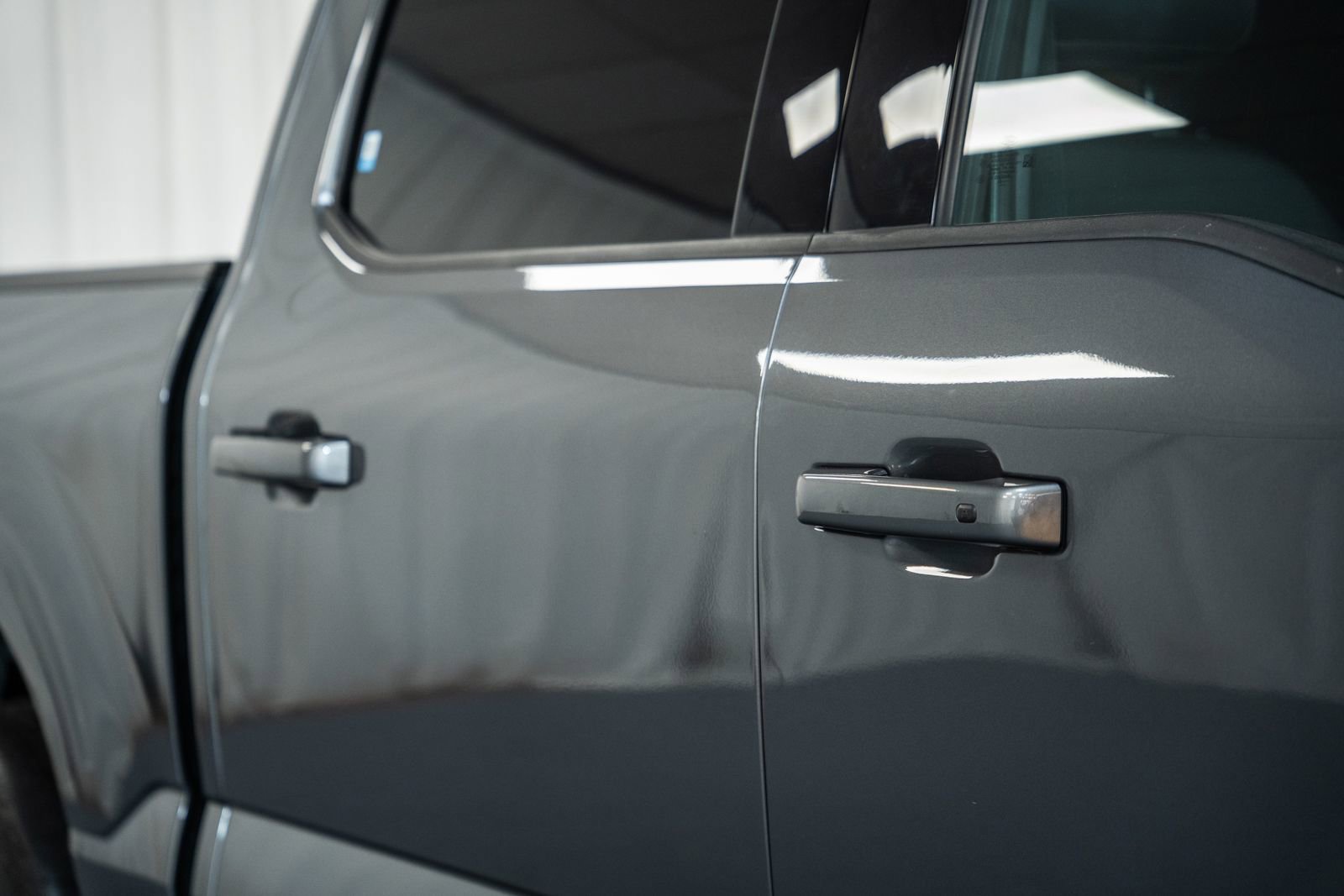 Certified 2023 Ford F150 Lariat w/ Equipment Group 502A High image 21