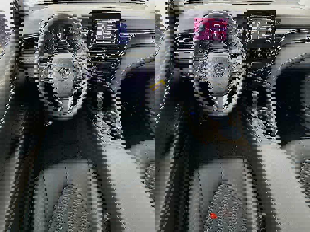 Used 2023 Toyota Camry SE image 13