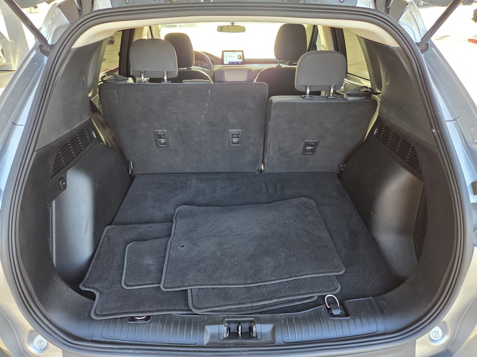 Certified 2021 Ford Escape SE w/ SE Sport Appearance Package image 13