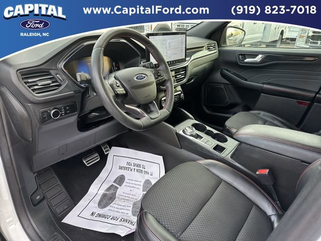 Certified 2023 Ford Escape ST-Line w/ Tech Pack #1 image 18