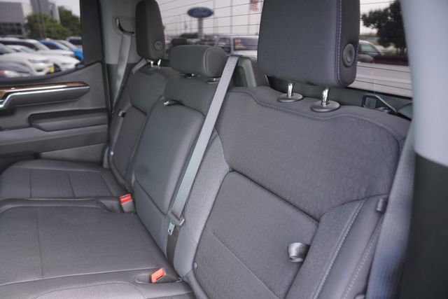 Used 2025 GMC Sierra 1500 Elevation w/ LPO, Elevation Black Package AWD/4WD image 13