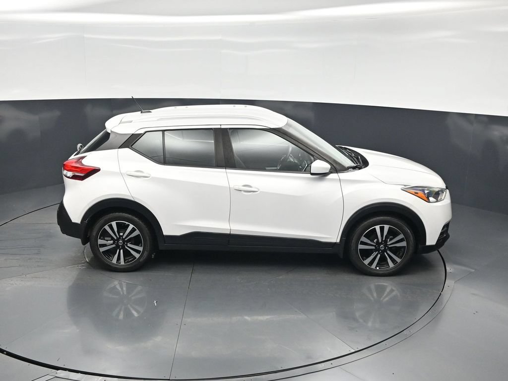 Used 2020 Nissan Kicks SV FWD image 37