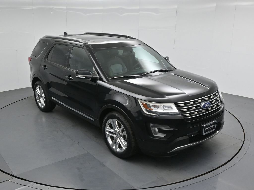 Certified 2017 Ford Explorer XLT w/ Equipment Group 202A image 42