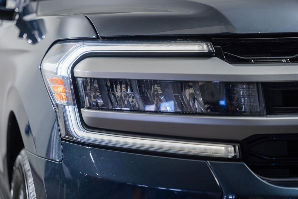 Certified 2023 Ford Expedition Max XLT image 16