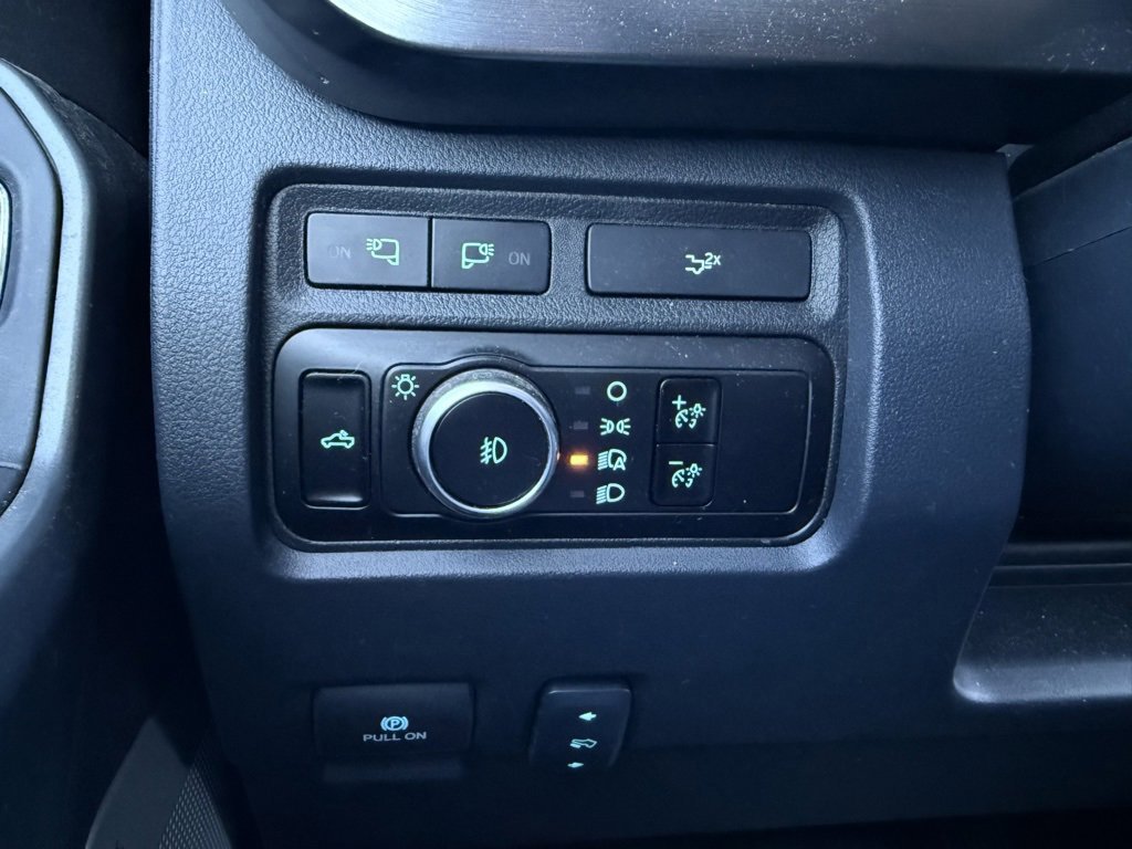 Certified 2023 Ford F250 Lariat w/ Black Appearance Package image 13