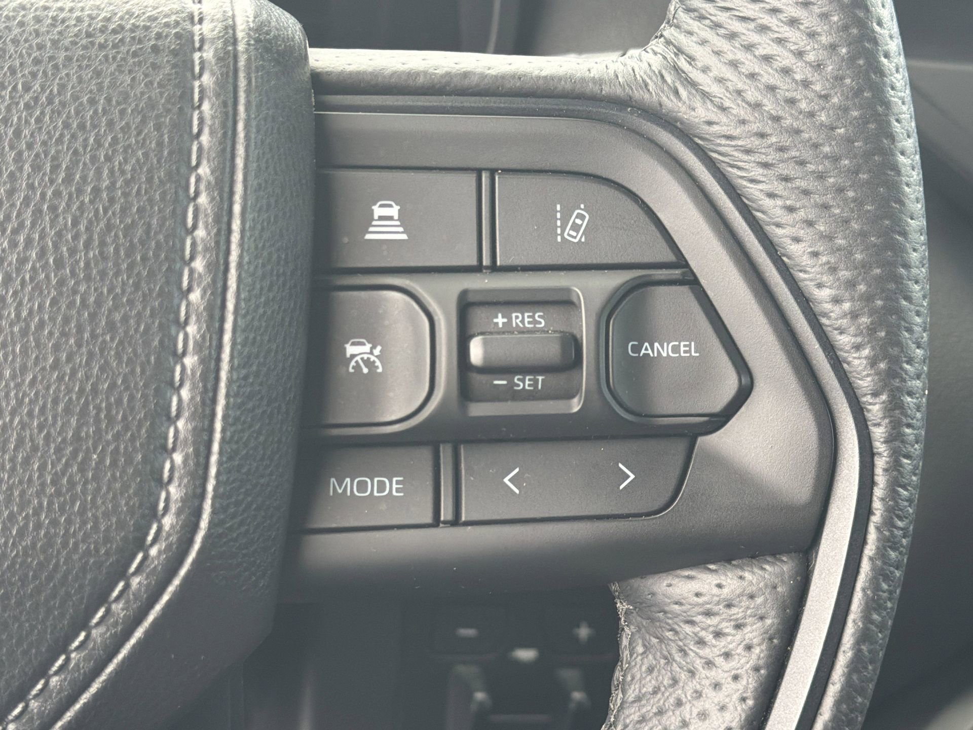 Used 2025 Toyota Sequoia TRD Pro AWD/4WD image 12