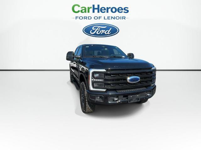 Certified 2023 Ford F350 Platinum w/ Tremor Off-Road Package AWD/4WD image 4