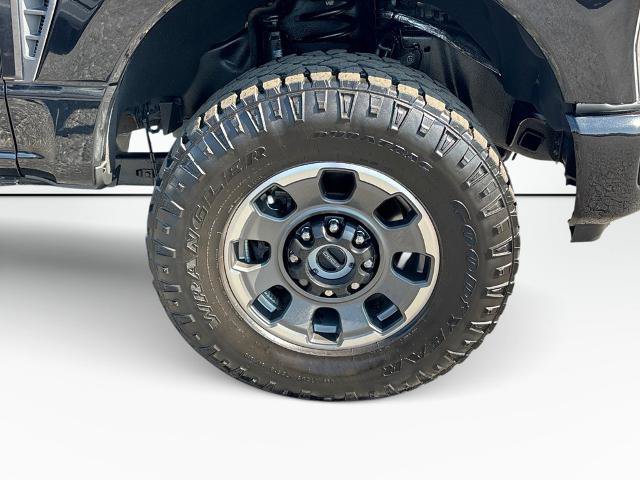 Certified 2023 Ford F350 Platinum w/ Tremor Off-Road Package AWD/4WD image 11