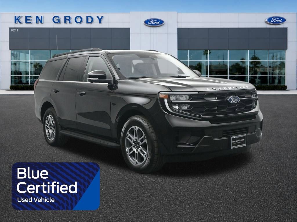 Certified 2025 Ford Expedition Active RWD image 1