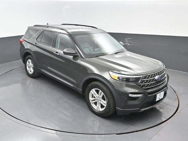 Certified 2023 Ford Explorer XLT w/ Equipment Group 202A AWD/4WD image 18