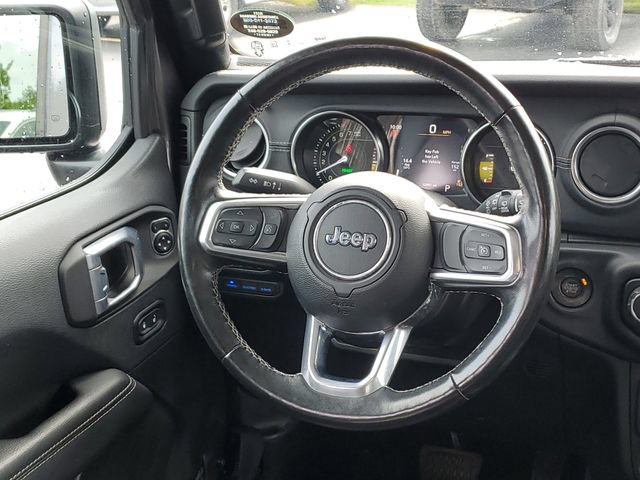 Used 2022 Jeep Wrangler Unlimited Sahara w/ Cold Weather Group AWD/4WD image 23