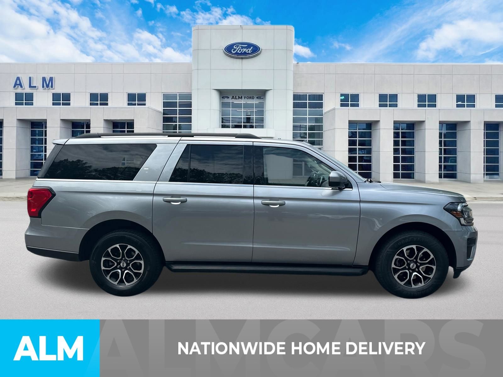 Certified 2024 Ford Expedition Max XLT RWD image 4