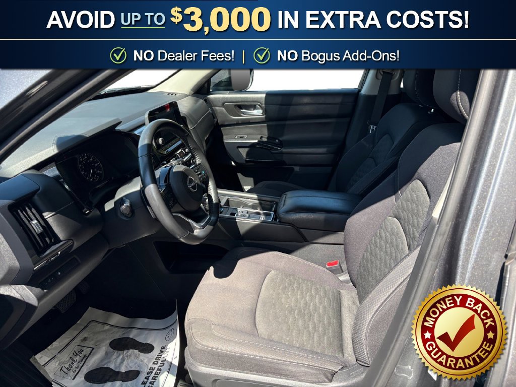 Used 2022 Nissan Pathfinder SV FWD image 14