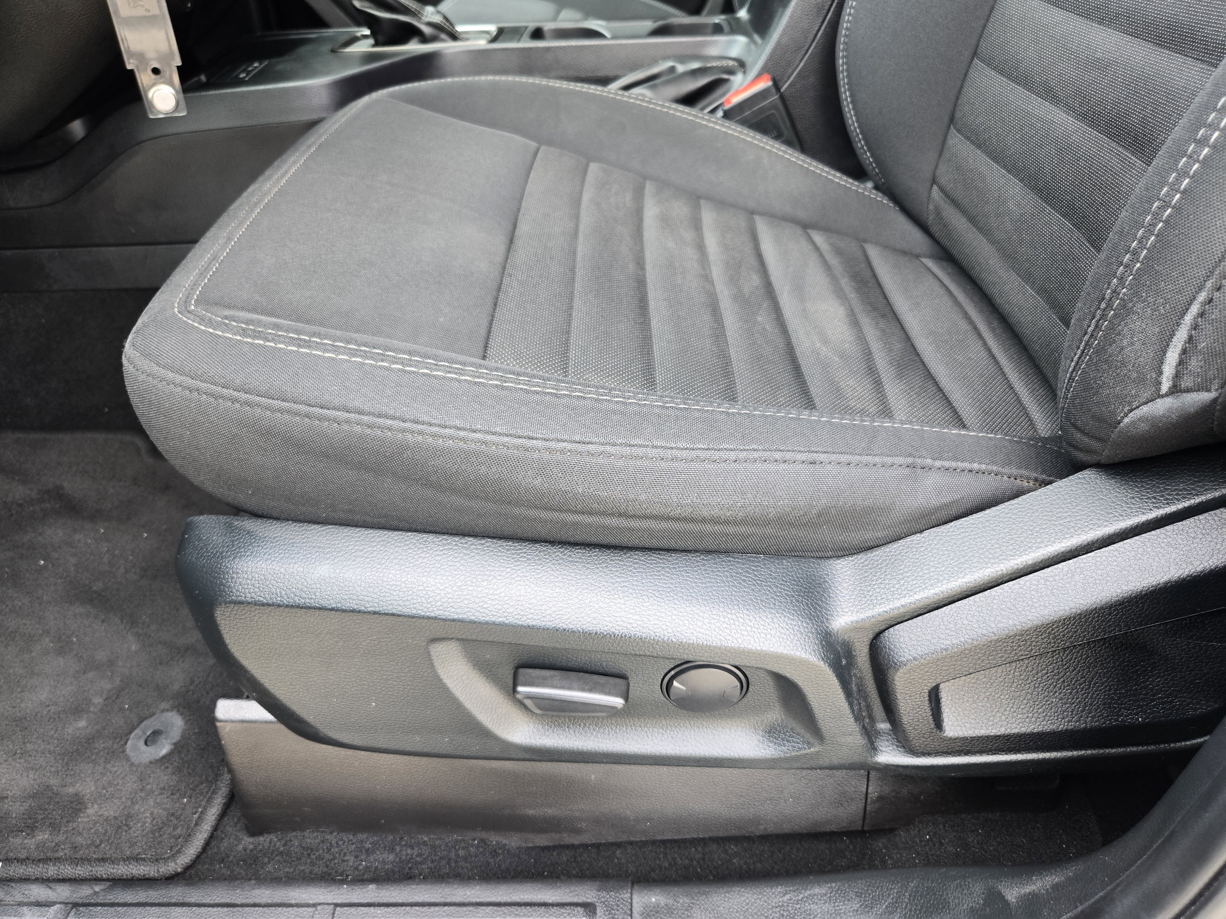 Certified 2022 Ford Ranger XLT w/ Equipment Group 302A High image 18