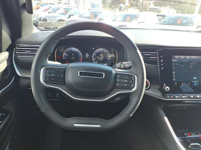 Used 2024 Jeep Wagoneer Series II w/ Flexible Seating Group image 16